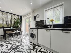 Kitchen- click for photo gallery